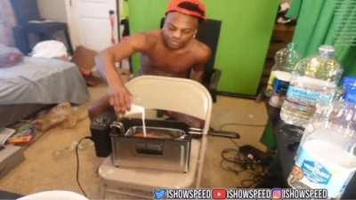 Who sold this man a fryer 💀💀