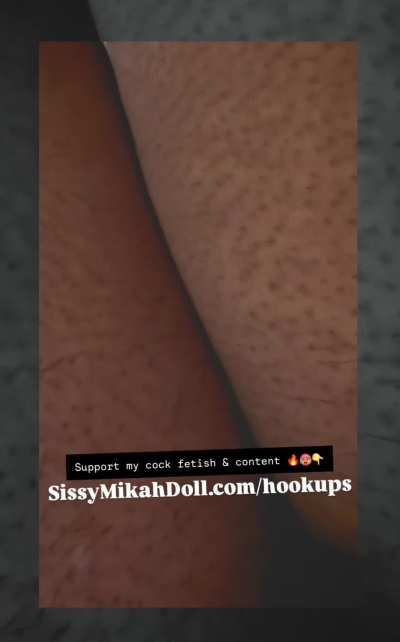 I cum while sucking a thick cock