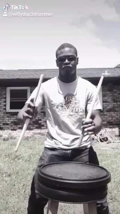 Hey all! Just discovered this subreddit and figured I'd hop on! Please let me know how I'm doing critiques are welcome🎶