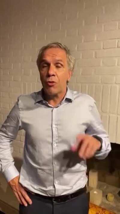 O apelo desesperado dos médicos de um dos principais hospitais do continente revela a dimensão do desastre que estamos vivenciando. Cada um de nós tem a obrigação de cumprir sua parte. Estamos em guerra. Repassem, especialmente aos inúmeros negacionistas.