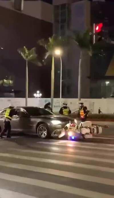 螳臂当车的黑皮