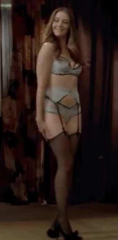 Alison Brie in lingerie = amazing masturbation material