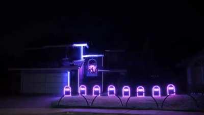 Amazing Halloween light display