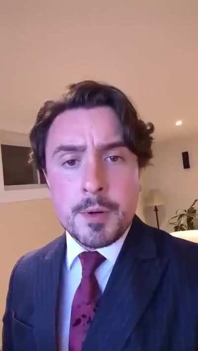 Men while with no hoes