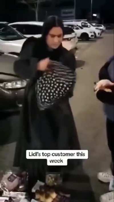 How are they able to store all this under the dress? Like WTF