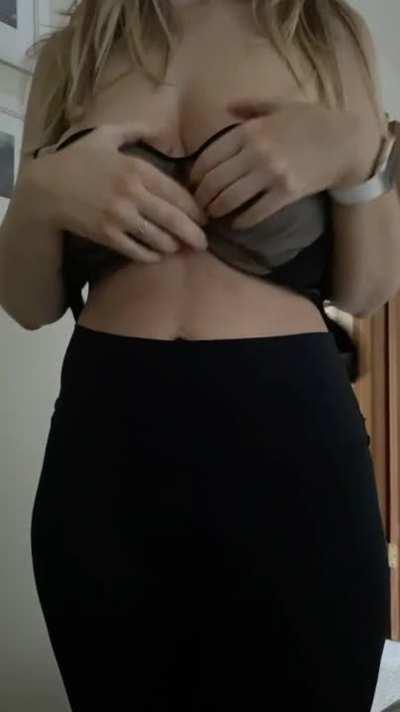 My wife is stacked (OC)