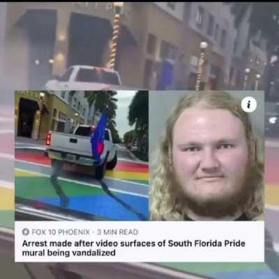 Noooooooooooooo😭😭 not the political compass noooooooo😭😭😭