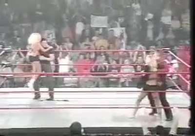 TNA‘s Lollipop looses her top during match (RARE)