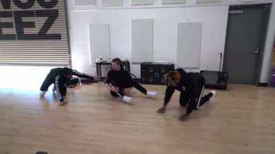 Mom: why don’t you hang out with neighbours kids? The neighbours kids: