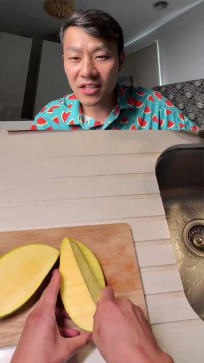 Best Way to Cut a Mango
