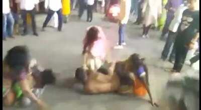 Intense Indian Street Fight