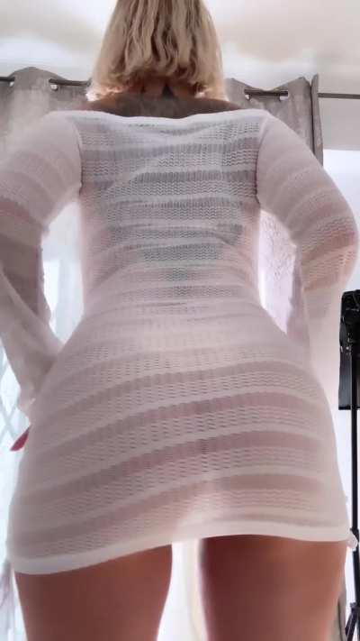 We go to bedroom, or i go to club like this. choose now