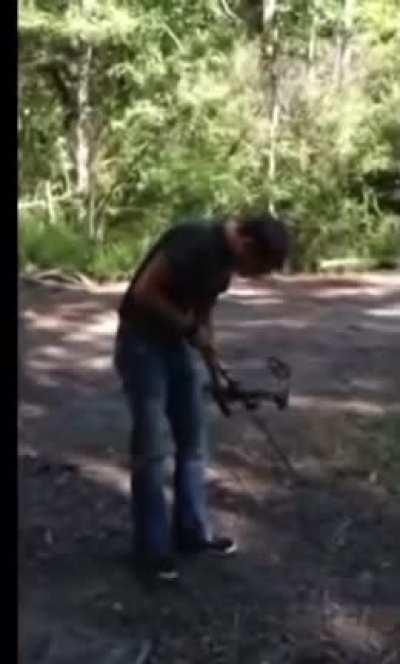 WCGW not knowing how use a bow