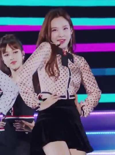Twice Nayeon Feeling Herself