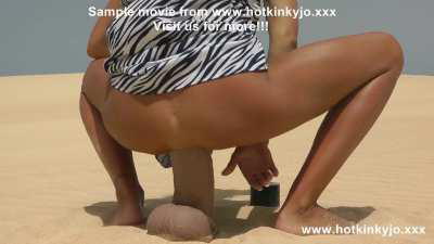 Hotkinkyjo in zebra dress fuck her ass with mrhankey big dildo & anal prolapse at the sandy dunes