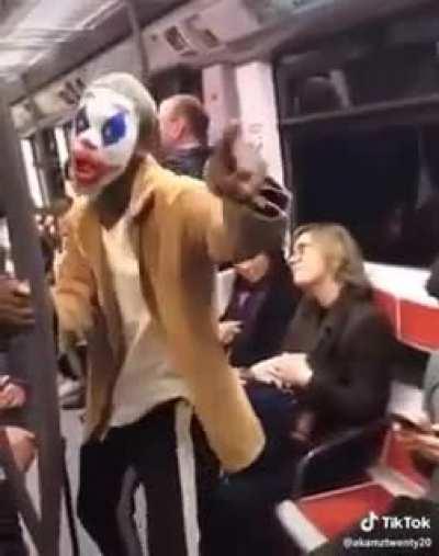 Jonkler meets pennies (Canon?????)