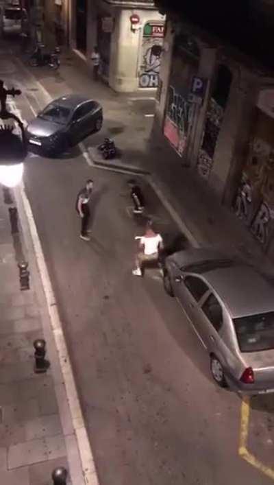 Bro saw his boy get hit with a 1 2 and changed his mind