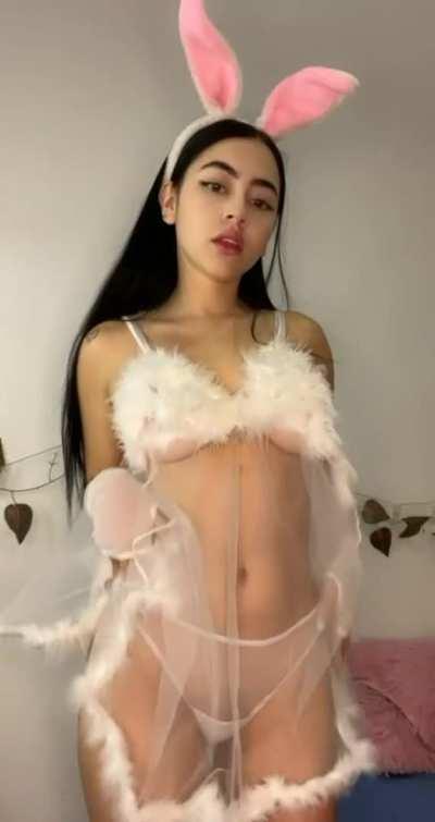 I wanna dance with you right now