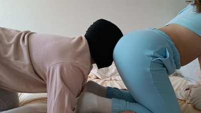 spraying loud farts on my bf 🤭