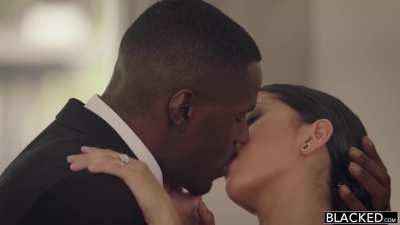 [/r/Sophia_Leone_XXX] Sophia Leone and Jason Brown kissing passionately