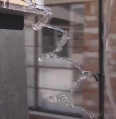 24hz sine waves in a water flow using a speaker, sound and a 24 fps camera Source: brusspup - yt