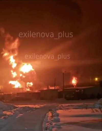 Ukrainian UAVs of the SBU unit Alpha attacked an energy infrastructure facility overnight - the Gerkon Plus oil depot (Lipetsk region). As a result of the strike, a powerful fire broke out at the base. 06.01.2026