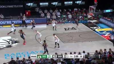 [Highlight] KD with the Swat on one end and the bucket on the other