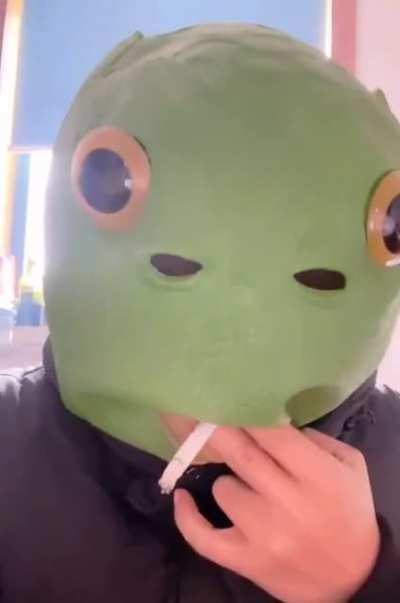 Yeahhh smoking with a rubber mask