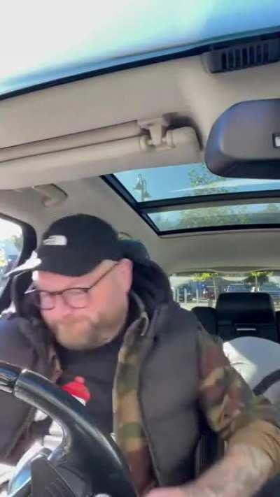 Старый трюк с двумя пальцами для спасения о удушения (нет)