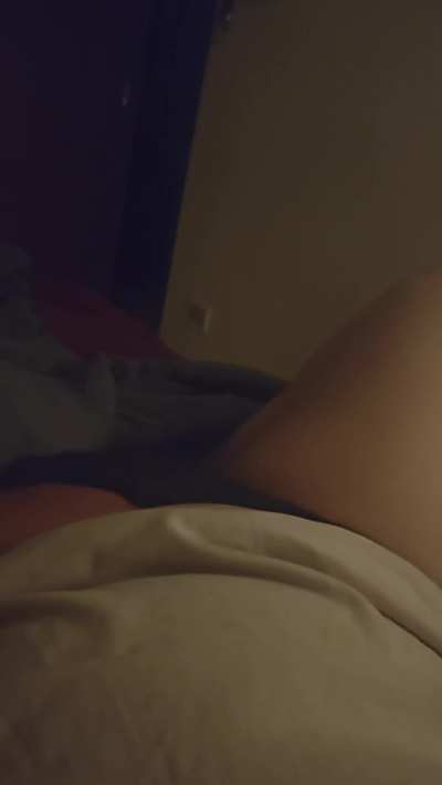 Li(C)k me while he spreads my legs. Looking for F to go down there.