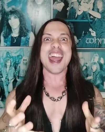 Thiê Rock da Lion Heart desejando o melhor feliz ano novo!