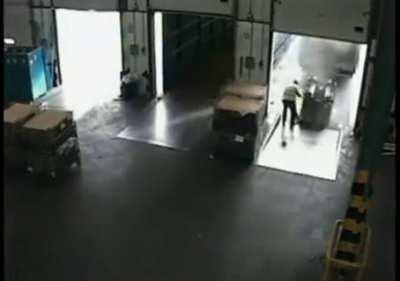 When they're loading the products and you opt for 1 day express prime delivery so the driver had to leave just like that! 