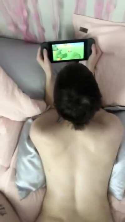 nothing will stop her from completing her museum🤓