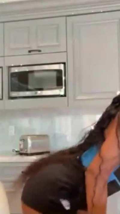 🍑 iG Live Twerk 1.0