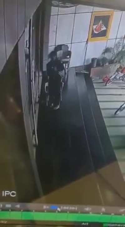 Security guard shot himself trying to sit down
