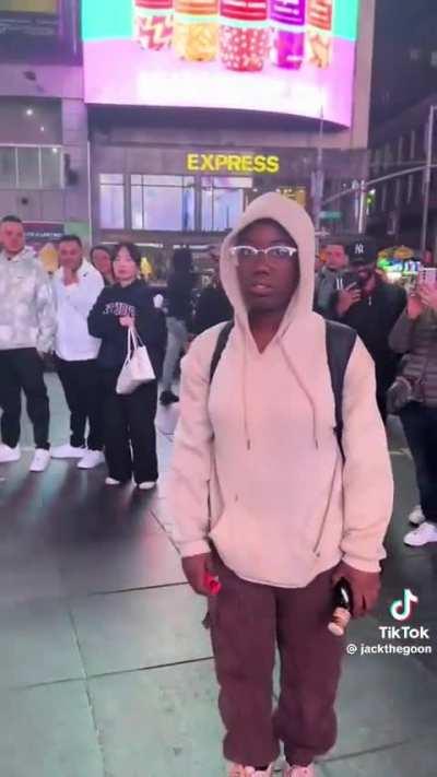 Jackthegoon gets maced after interrupting street performers💀