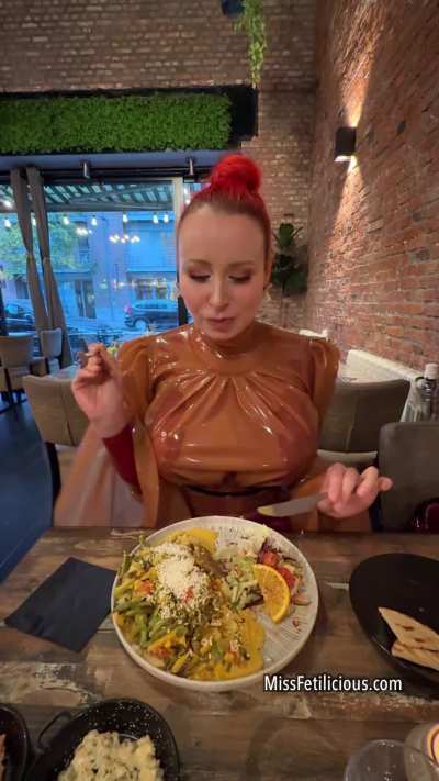 POV Dinner date with your Latex Queen 🍲