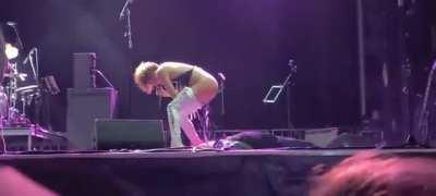 Когда понимаешь, что до тубзика не вариант