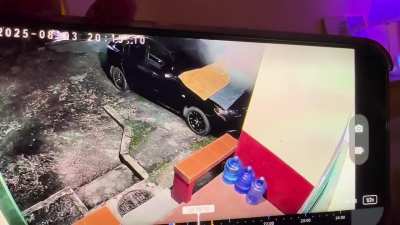 Any idea what this is ? Cloud like object .