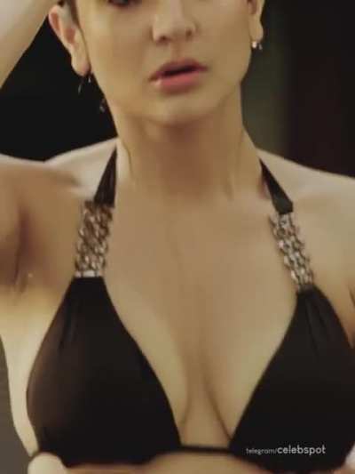 Anushka Sharma from Ladies vs Ricky Bahl