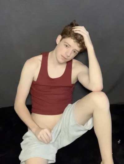 Just a lil slip 😋💕