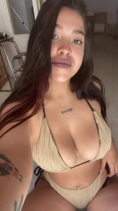 hypnotizing you with my boobs