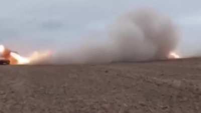 Ukrainian Battle Tanks Fire Top-Attack Missiles and Thermobarics in Devastating Assault on Russian Forces