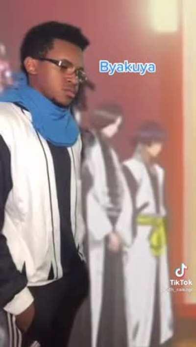 The way I laughed at this shit man I had to share this here, poor Ukitake lmao