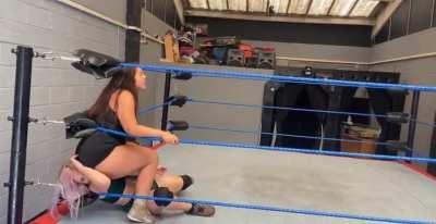 She's Back At It With Another Grinding Stinkface