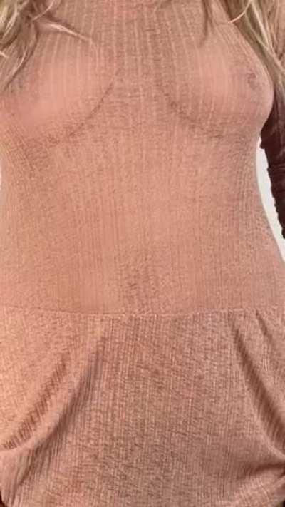 Just a next door mom showing of her natural body