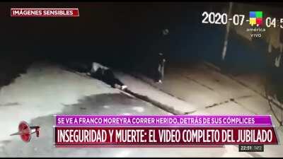 El video del jubilado que mató al ladrón. Ignoren los comentarios de los 
