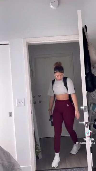 Love when Lexie adds the little shower scenes in her vids🔥💦