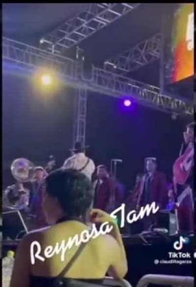 Luis R Conriquez sings (a mis enemigos) in Reynosa song dedicated to El chapo’s enemies in reynosa aka Los zetas full bideo on my channel  