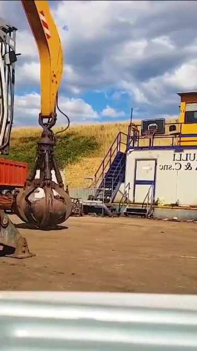 I can't even do this with my hands.